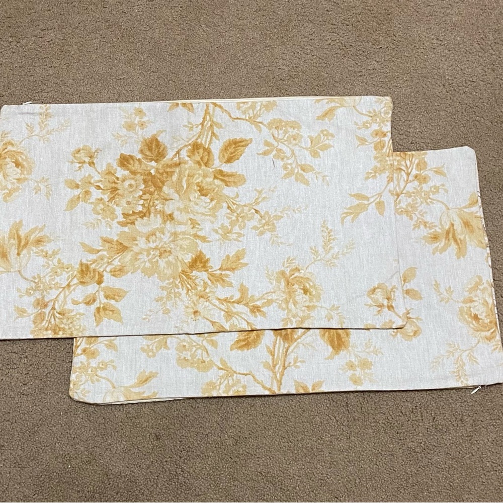 Pottery Barn Floral 2 Accent Pillows - Cream and Gold reversible